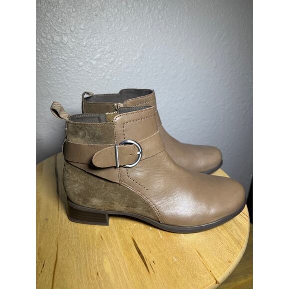 Munro Chestnut Boots Beige Leather Ankle Booties Comfort Travel Western size 7 - Picture 9 of 9